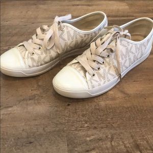 🚫Michael Kors Logo Shoes